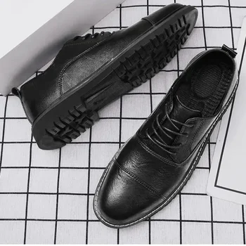 Odiniai batai Britų stiliaus Martin batai Juoda, suapvalinti tne storio vienintelis mažas odos batai Atsitiktinis vyriški batai 2023 naujų batų tendencijos